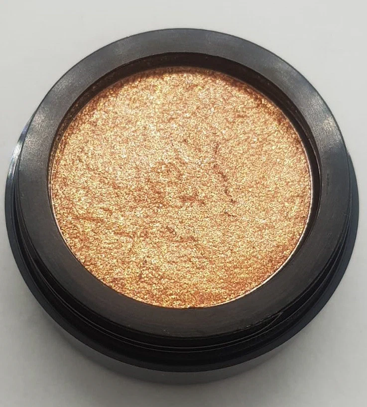 Pris-Metal Chrome E ye Mousse- Blinding Heat